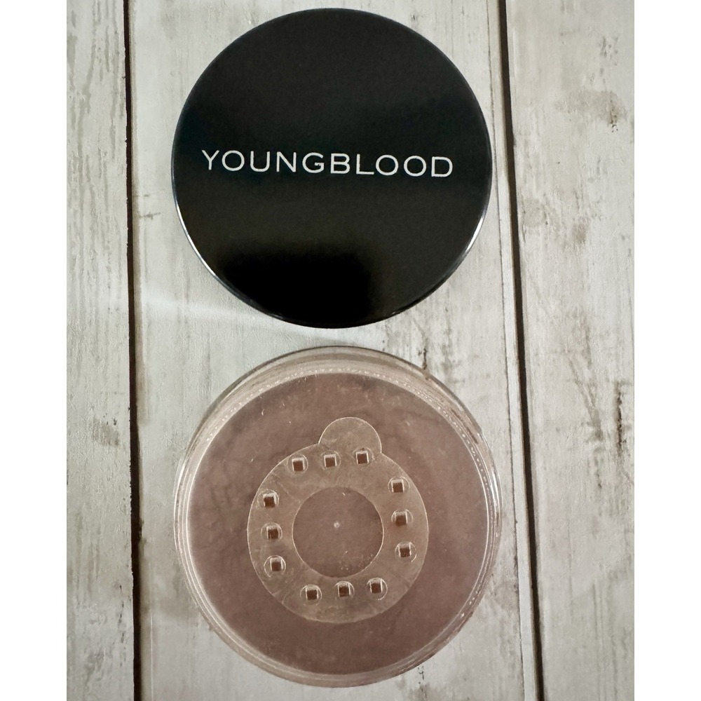Youngblood HAZELNUT Natural Loose Mineral Foundation .35 oz / 10 g - Picture 2 of 4